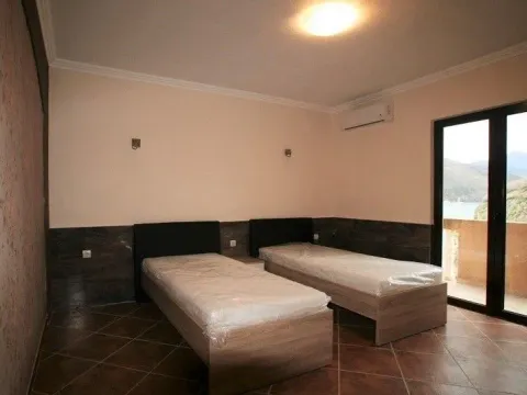 Prodaja, kuća, 210m², Tivat, Crna Gora - image 3