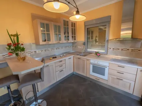 Sale, house, 247m², Buljarica, Budva - image 16