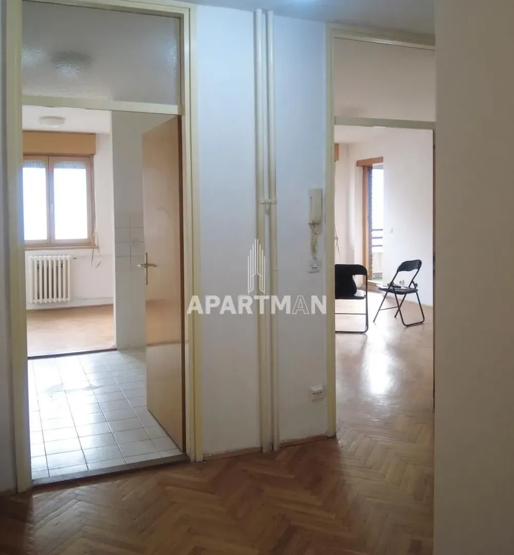 Prodaja, trosoban stan, 96m², Čukarička Padina, Beograd
