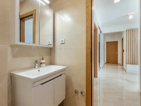 Sale, two bedroom apartment, 120m², Baošići, Herceg Novi - image 11