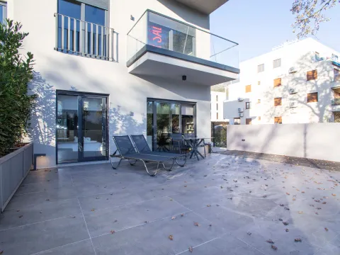 Prodaja, jednosoban stan, 125m², Donja Lastva, Tivat - image 16