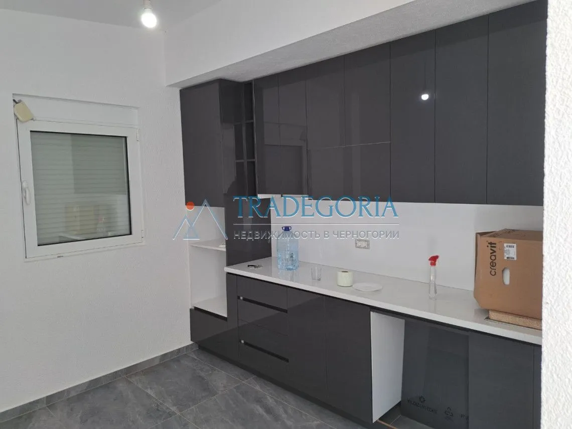 Prodaja, jednosoban stan, 56m², Dobra Voda, Bar