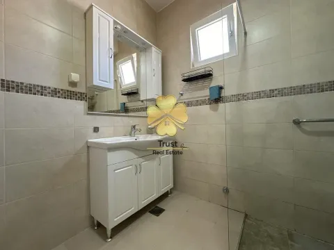 Izdavanje, kuća, 120m², Tološi, Podgorica - image 8