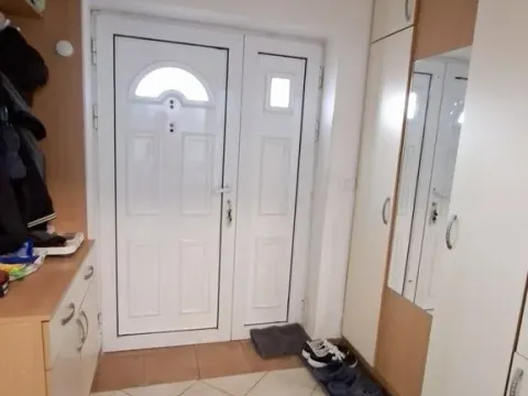 Sale, three bedroom apartment, 71m², Brace Jerković, Voždovac Sve Podlokacije - image 10