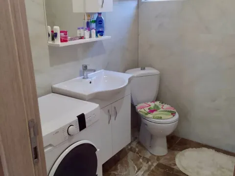 Rent, two bedroom apartment, 70m², Marovići, Bar - image 7