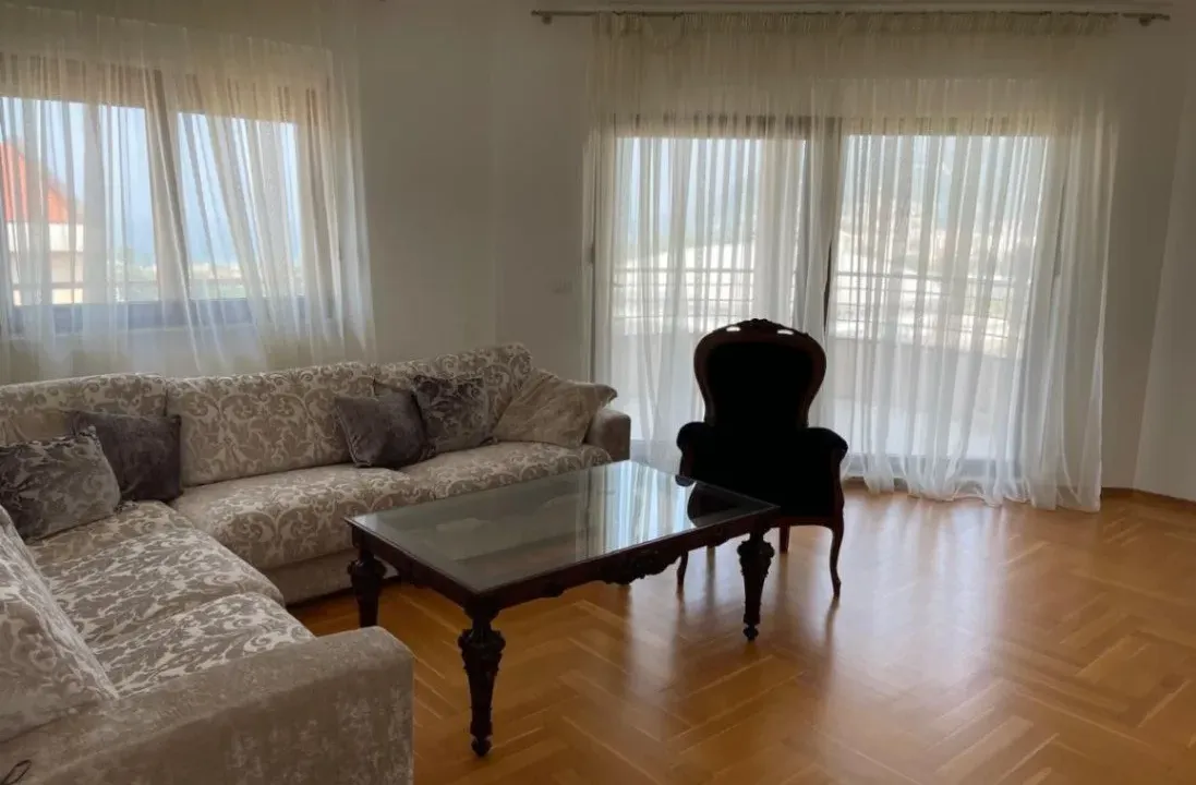 Prodaja, stan, 88m², Centar, Bar