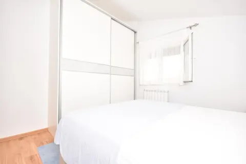 Izdavanje, dvosoban stan, 84m², Zagorič, Podgorica - image 8