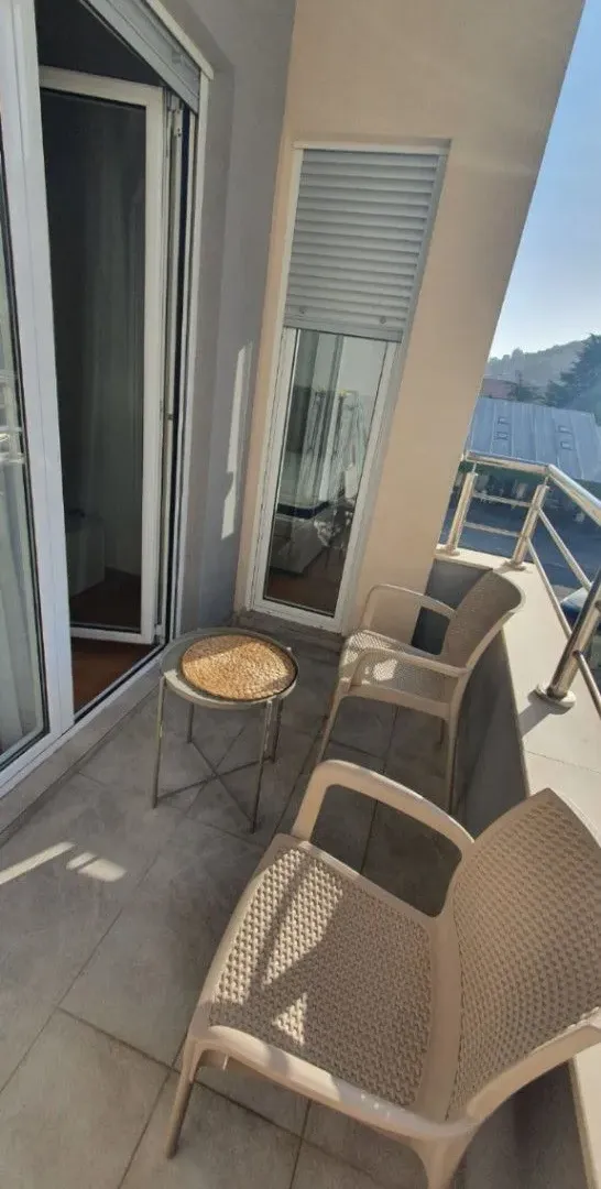 Rent, one bedroom apartment, 45m², Rozino, Budva