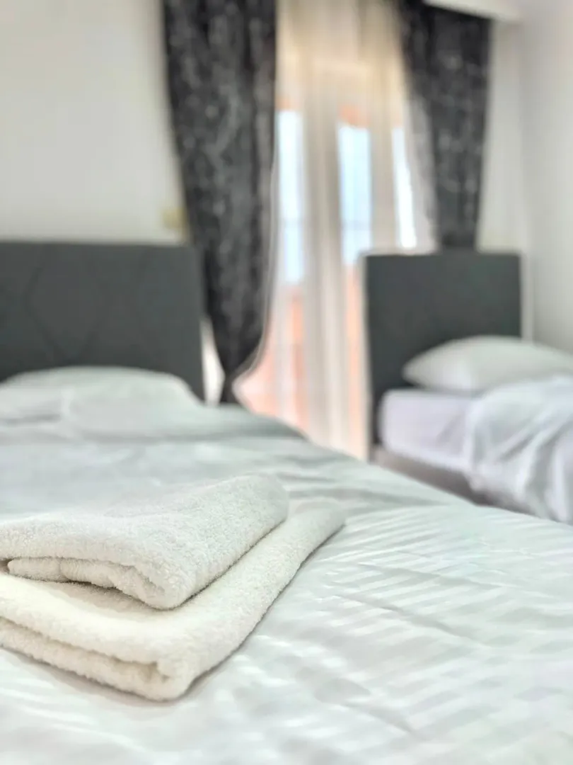 Rent, house, 200m², Gornja Gorica, Podgorica