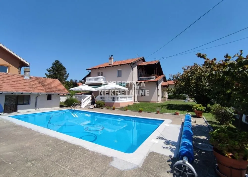 Prodaja, kuća, 284m², Čukarica, Beograd