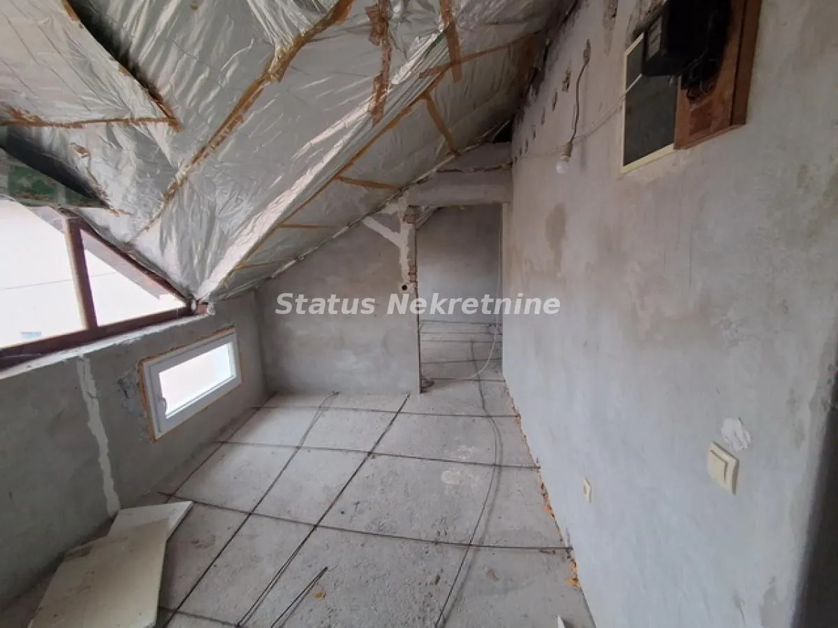 Prodaja, kuća, 180m², Futog, Novi Sad Sve Podlokacije