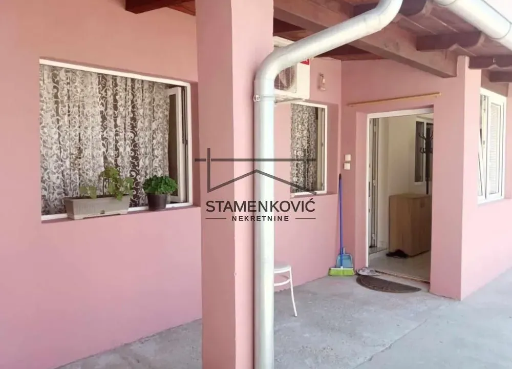 Sale, four bedroom apartment, 69m², Salajka, Novi Sad Sve Podlokacije