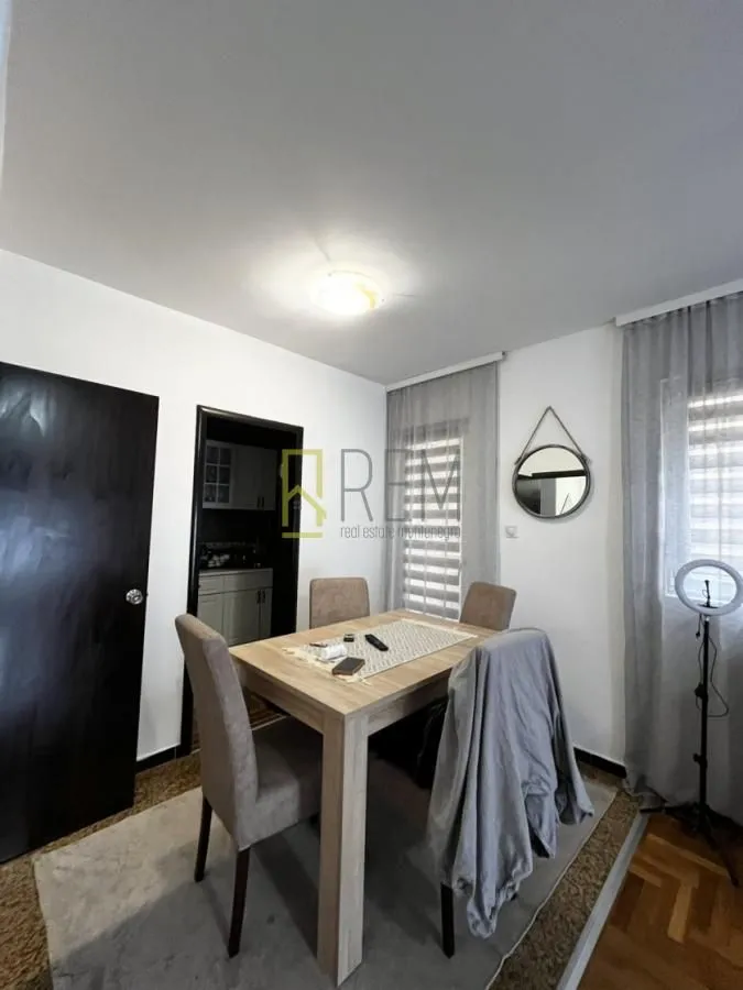 Prodaja, jednosoban stan, 60m², Zagorič, Podgorica