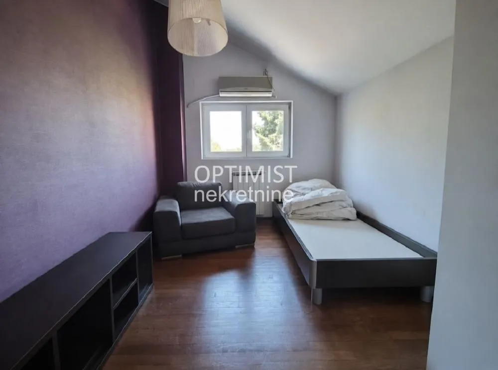 Sale, four bedroom apartment, 115m², Voždovac Sve Podlokacije, Beograd