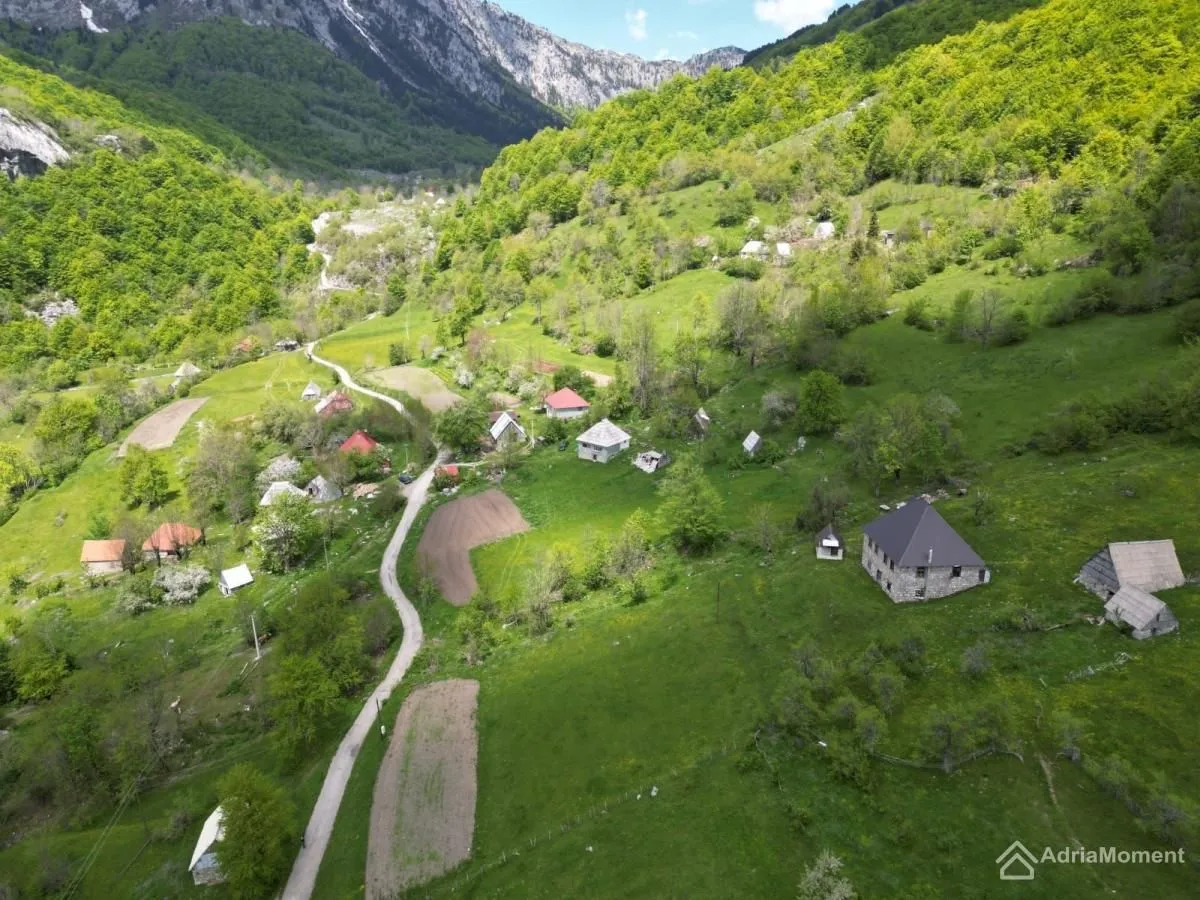 Prodaja, plac, 2100m², Kolašin, Crna Gora