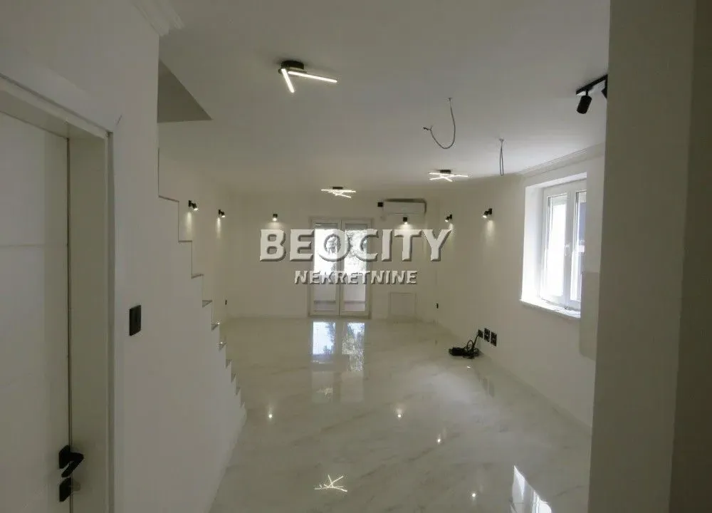 Sale, four bedroom apartment, 221m², Telep, Novi Sad Sve Podlokacije