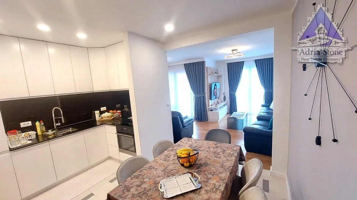 Prodaja, trosoban stan, 89m², Seljanovo, Tivat