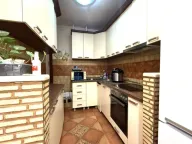 Sale, five bedroom apartment, 180m², Stari Aerodrom, Podgorica - image 3