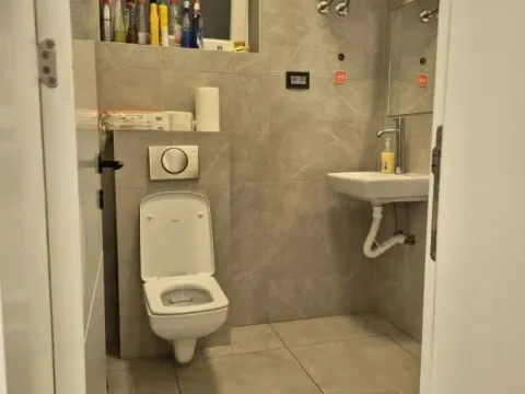 Izdavanje, poslovni prostor, 70m², Autokomanda, Voždovac Sve Podlokacije - image 7