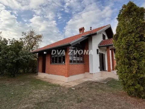 Sale, house, 154m², Čortanovci, Inđija