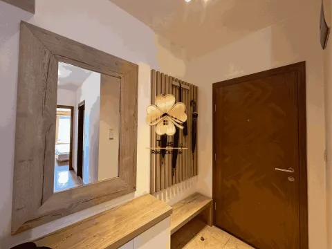 Izdavanje, dvosoban stan, 65m², Centar, Podgorica - image 4