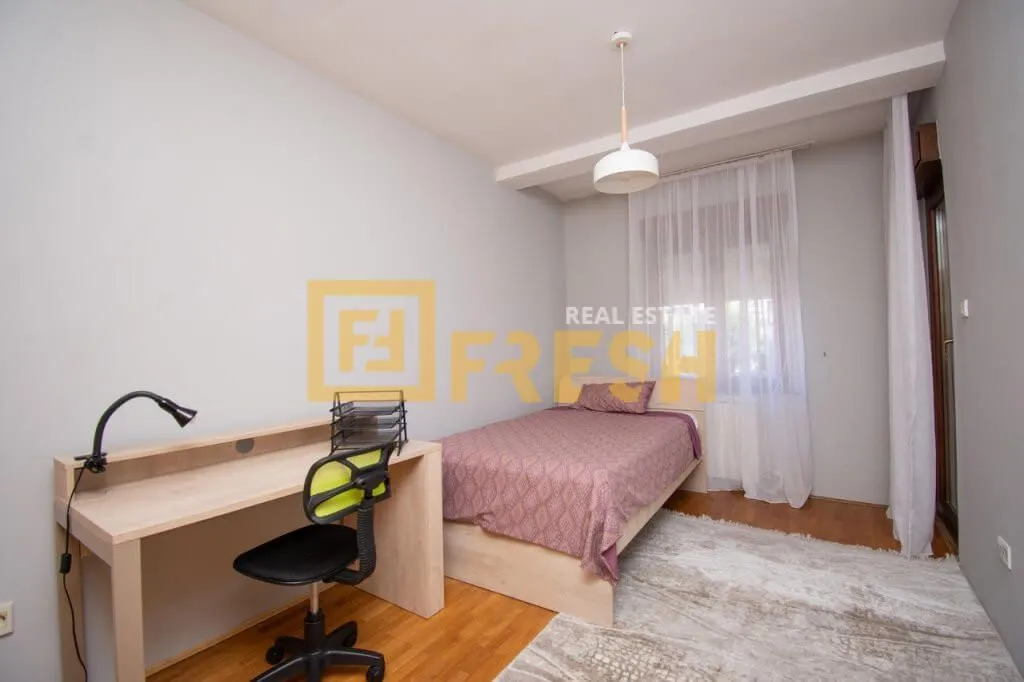 Rent, two bedroom apartment, 94m², Centar, Podgorica