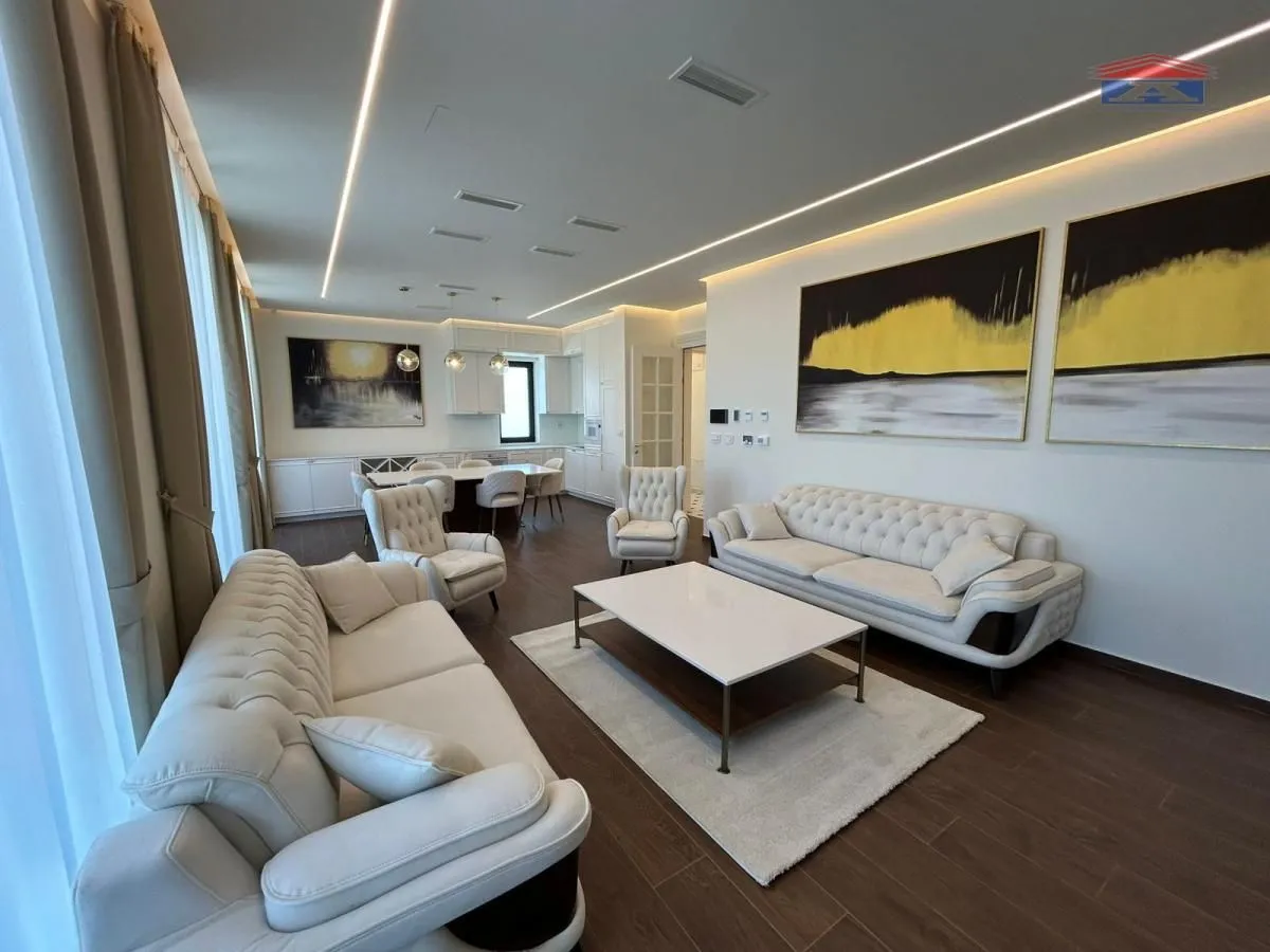 Izdavanje, četvorosoban stan, 120m², Sremska Kamenica, Petrovaradin