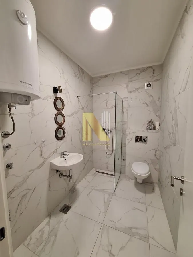 Izdavanje, jednosoban stan, 44m², Avijatičarsko naselje, Novi Sad Sve Podlokacije