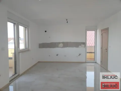 Prodaja, četvorosoban stan, 151m², Veternik, Novi Sad Sve Podlokacije - image 3