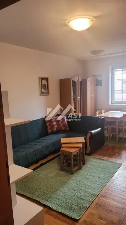 Izdavanje, jednosoban stan, 38m², Bulevar Oslobodjenja, Novi Sad Sve Podlokacije