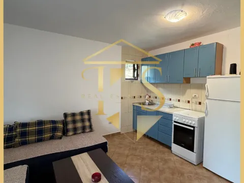 Rent, one bedroom apartment, 40m², Dumidran, Tivat - image 3