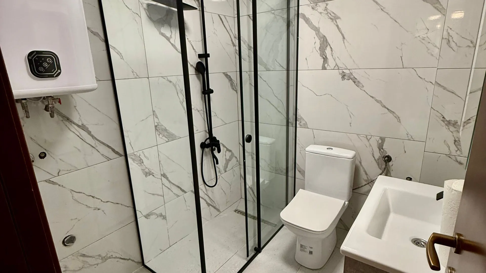 Prodaja, dvosoban stan, 90m², Preko Morače, Podgorica