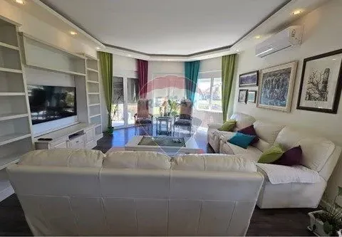 Izdavanje, kuća, 125m², Golubovci, Podgorica - image 22