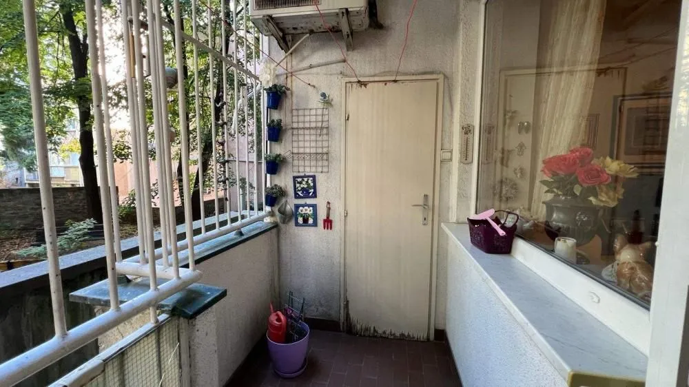 Sale, three bedroom apartment, 77m², Stari Grad, Beograd