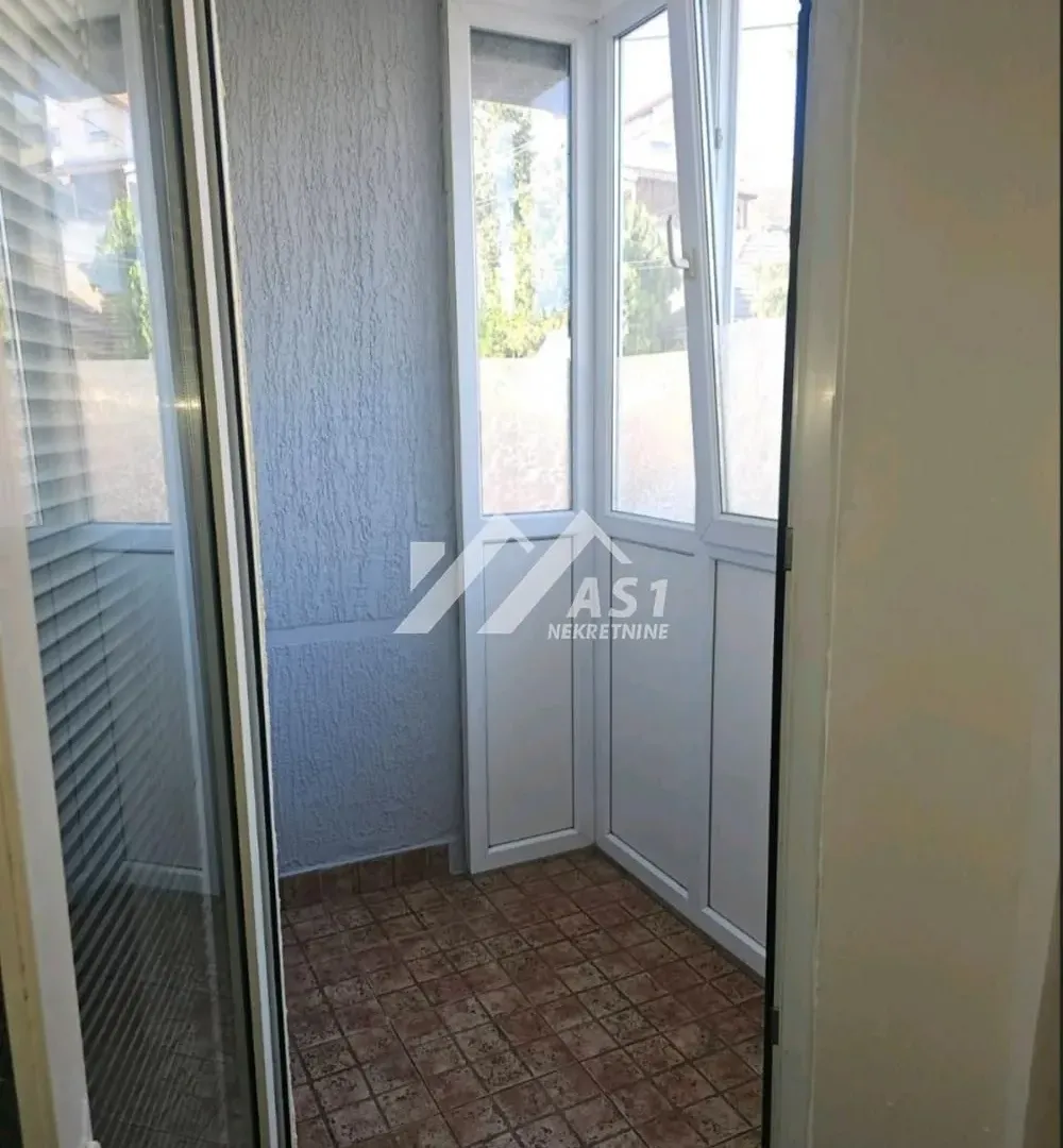 Izdavanje, jednosoban stan, 30m², Podbara, Novi Sad Sve Podlokacije