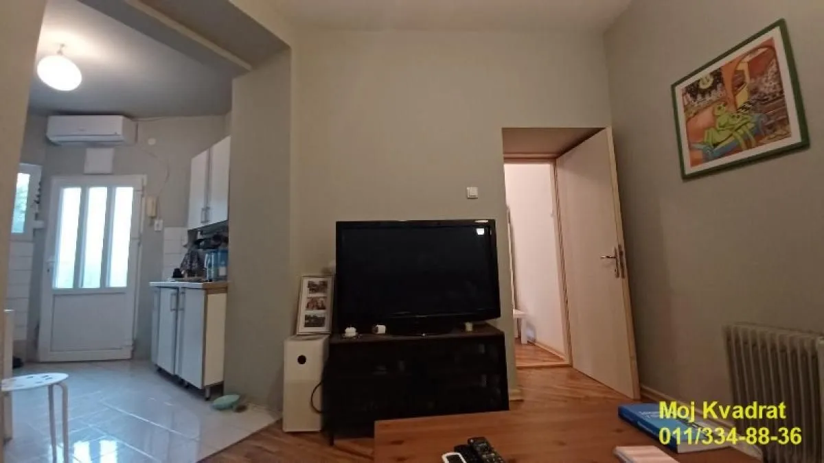 Izdavanje, jednosoban stan, 40m², Centar Sve Podlokacije, Beograd