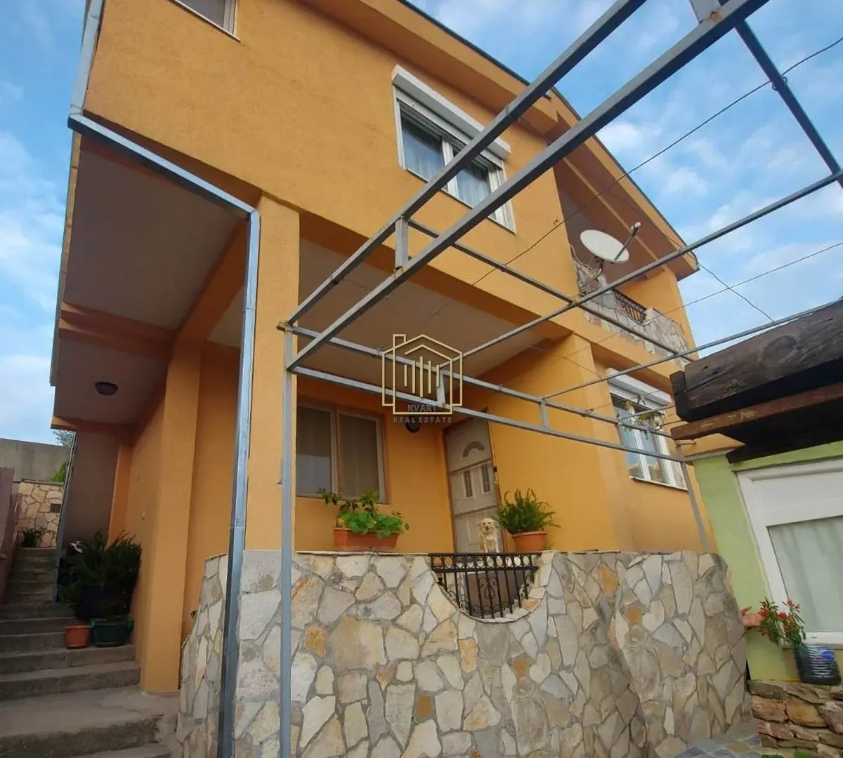 Sale, house, 200m², Šušanj, Bar