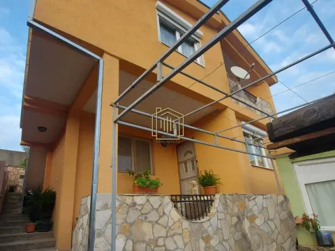 Sale, house, 200m², Šušanj, Bar