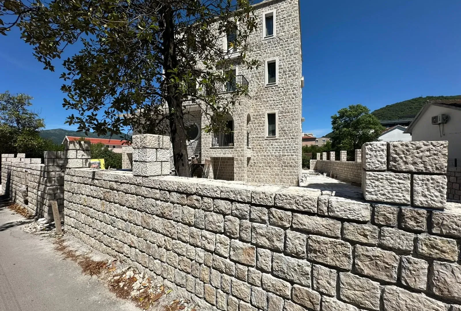 Prodaja, kuća, 500m², Donja Lastva, Tivat