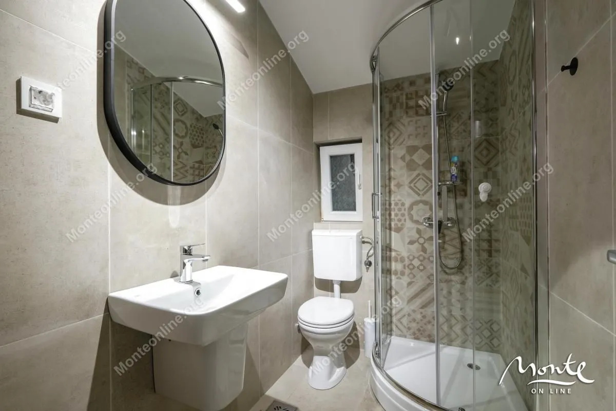 Prodaja, kuća, 198m², Tivat, Crna Gora