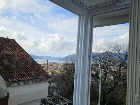 Rent, two bedroom apartment, 56m², Kalimanj, Tivat - image 6