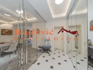 Izdavanje, trosoban stan, 150m², Stari Grad, Beograd - image 10