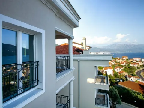 Sale, four bedroom apartment, 164m², Đenovići, Herceg Novi - image 12