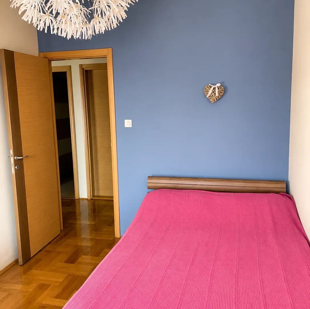 Izdavanje, trosoban stan, 103m², Pobrežje, Podgorica