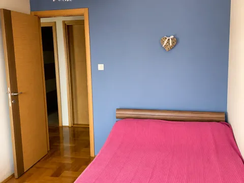 Izdavanje, trosoban stan, 103m², Pobrežje, Podgorica - image 7