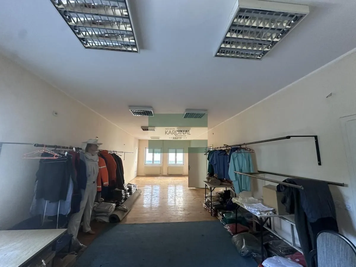 Rent, office space, 700m², Grošnica, Kragujevac