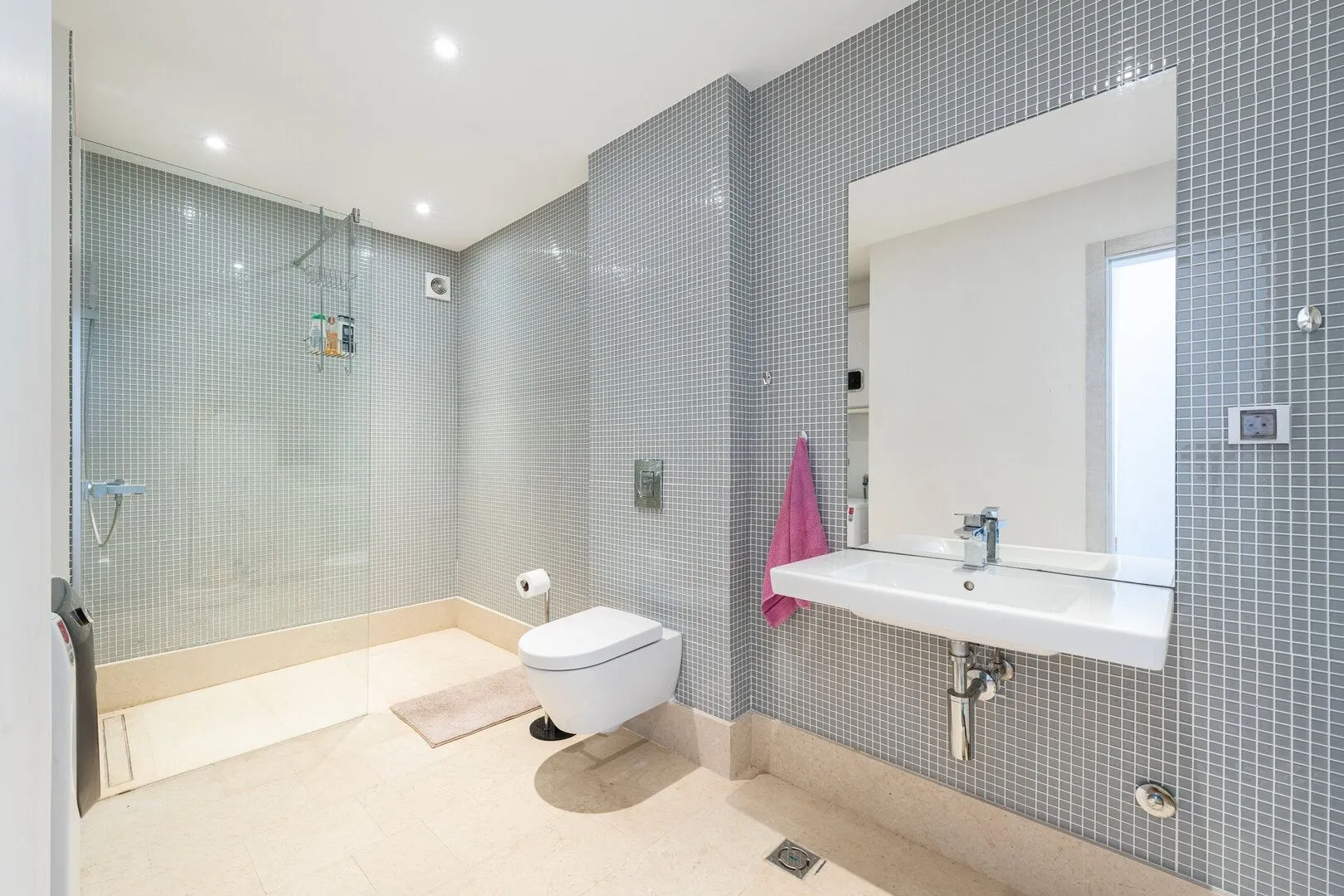 Sale, one bedroom apartment, 85m², Rafailovići, Budva
