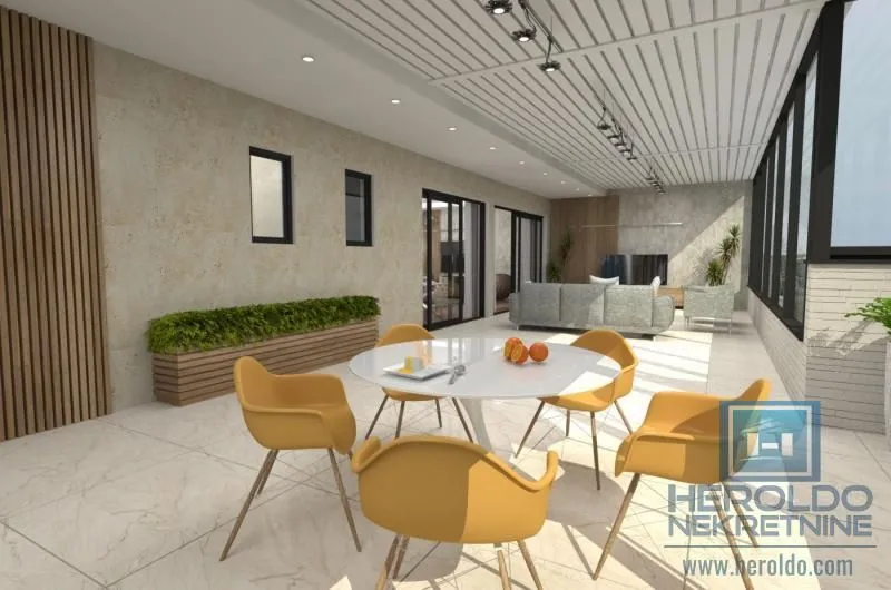 Prodaja, trosoban stan, 221m², Centar, Jagodina