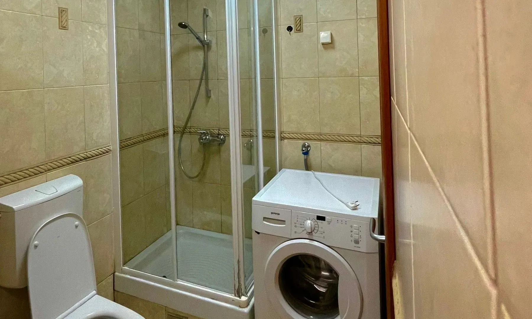 Izdavanje, jednosoban stan, 63m², Rozino, Budva