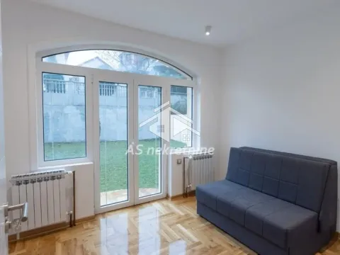 Izdavanje, kuća, 417m², Jajinci, Voždovac Sve Podlokacije - image 15